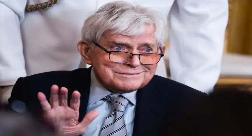 Phil Donahue, Legendary Daytime Talk Show Host, Dies at 88